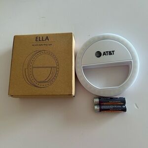36 LED Selfie Ring Light / Batteries included / WHITE/ BRAND NEW